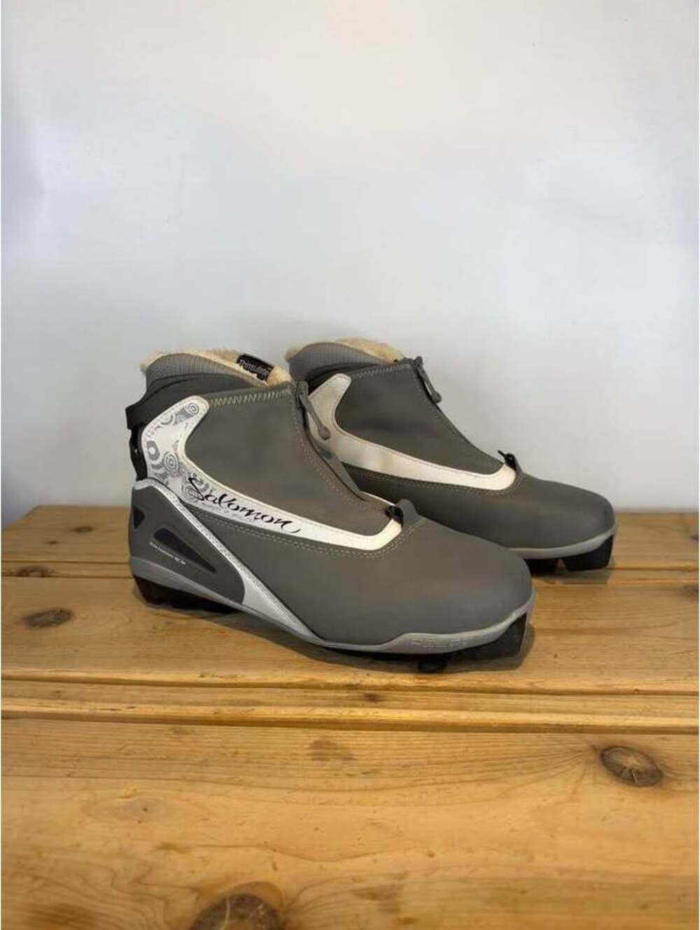 Salomon Siam Pilot Cross Country Ski Boots EU 41 1/3 US 9